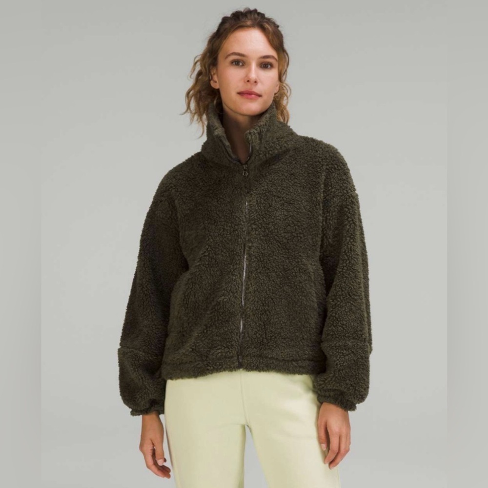 NWT Lululemon Cinchable Fleece Zip-Up in Dark Olive